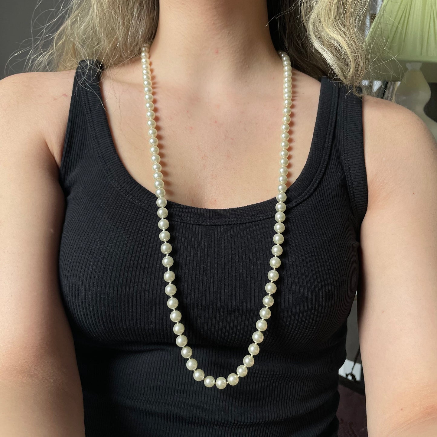 Elegant 1920s 1930s Art Deco Mid Length Pearl Necklace