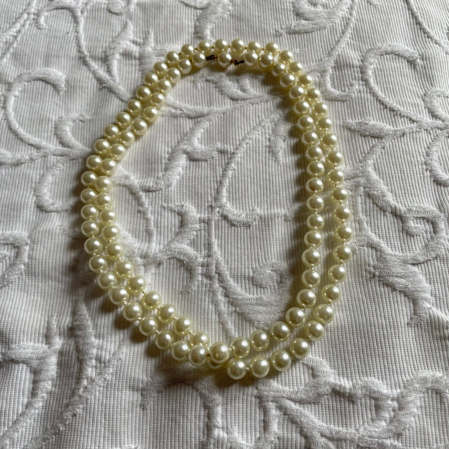 Elegant 1920s 1930s Art Deco Mid Length Pearl Necklace