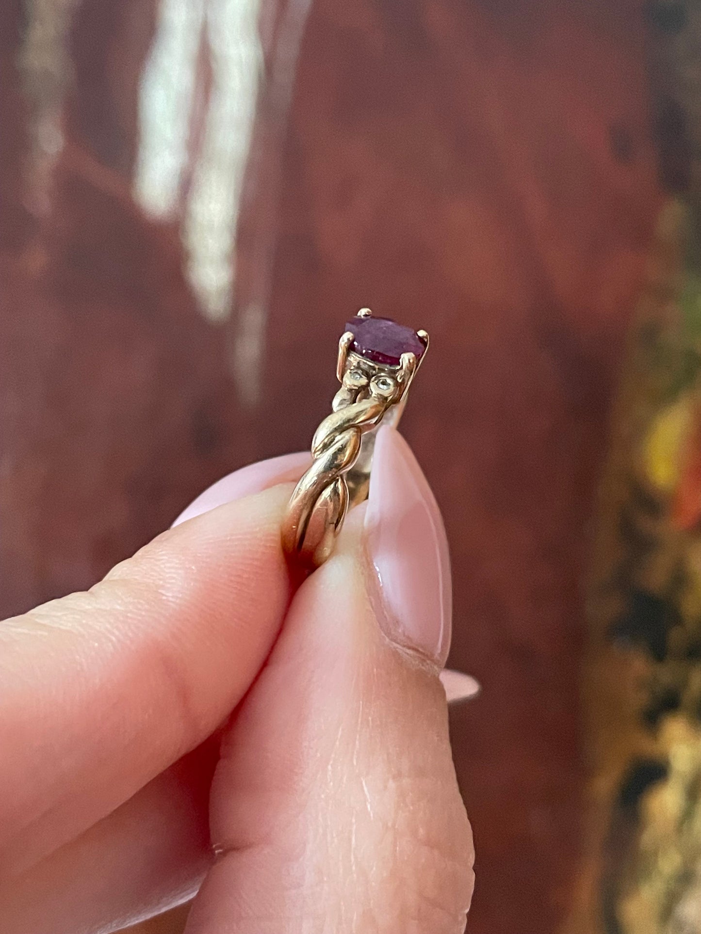 Vintage 1970s Ruby and Diamond 9ct Gold Twist Design Ring - Size K