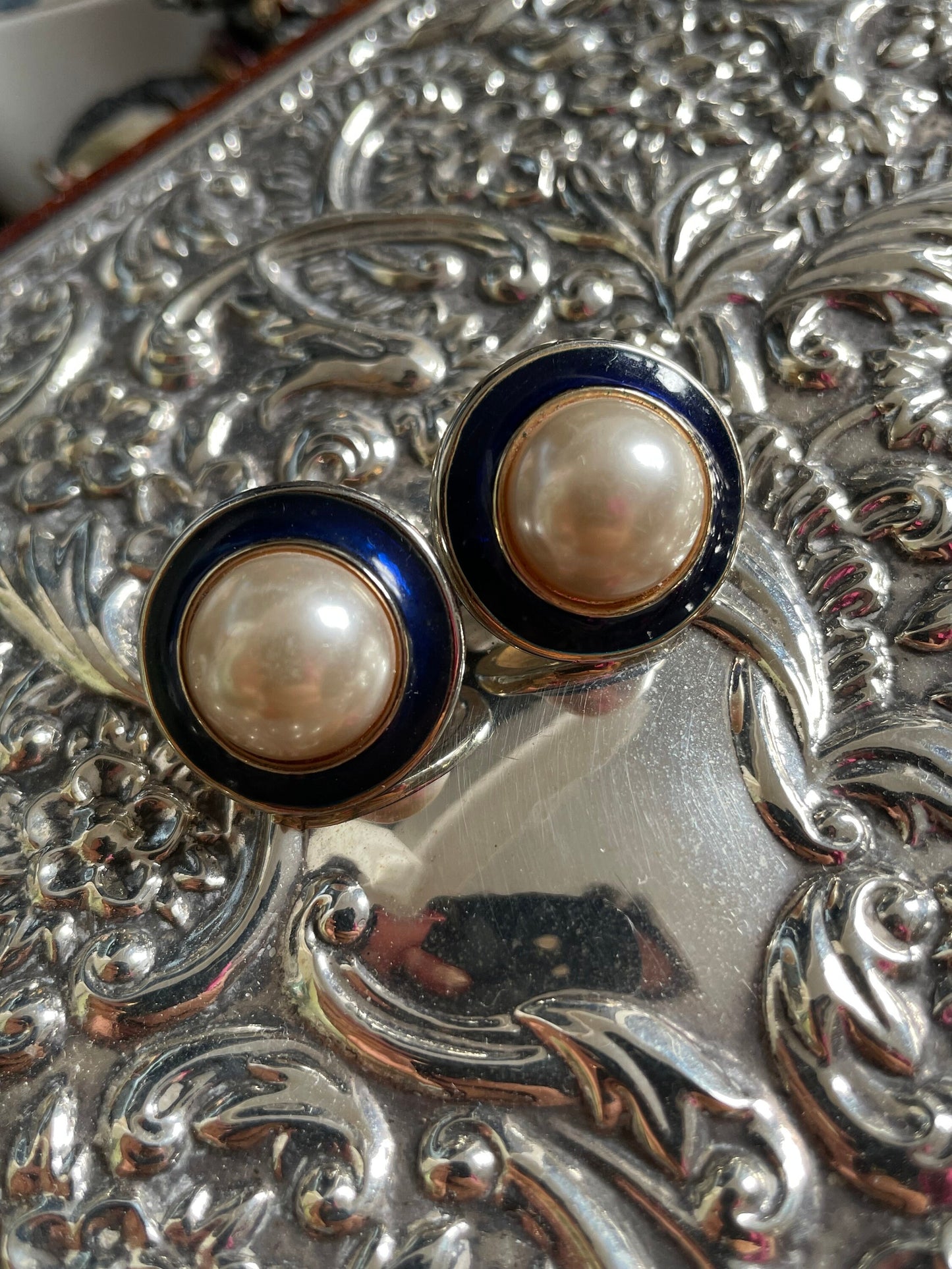 Vintaga 1980s Blue Enamel Pearl Cabochon Earrings Studs